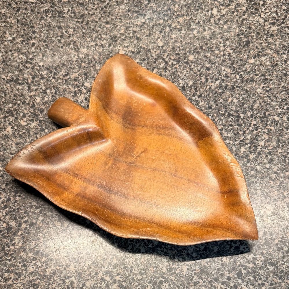 Rare Hawaiian Koa Wood Ape Leaf Tray